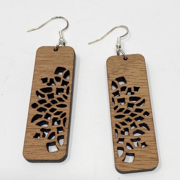 Floral Mandala Wood Bar Dangle Earrings NWT - Picture 1 of 7